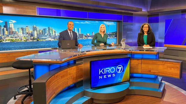 Congresswoman Strickland and KIRO 7 News Anchors